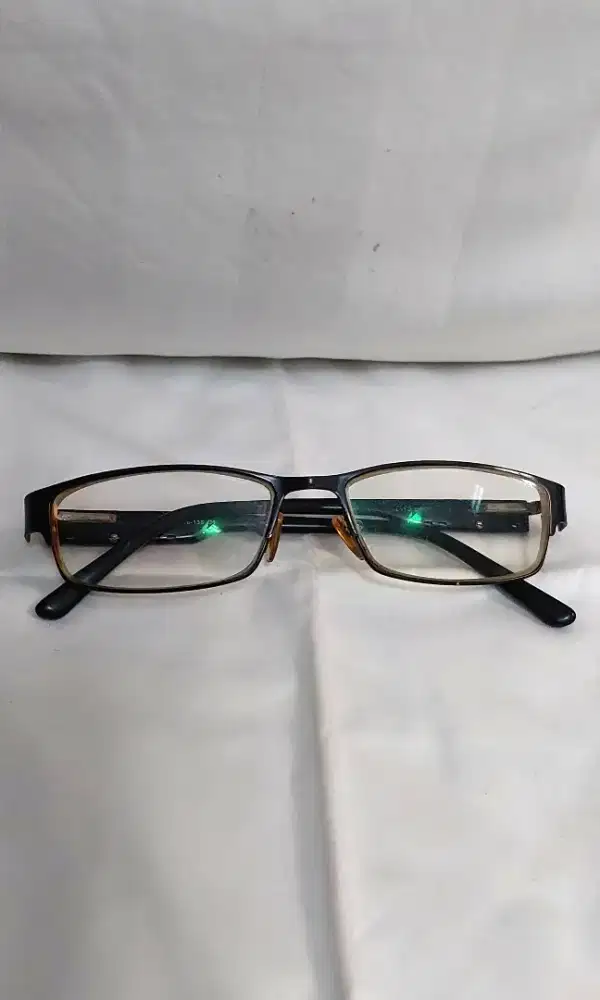 Kacamata Levi's Original