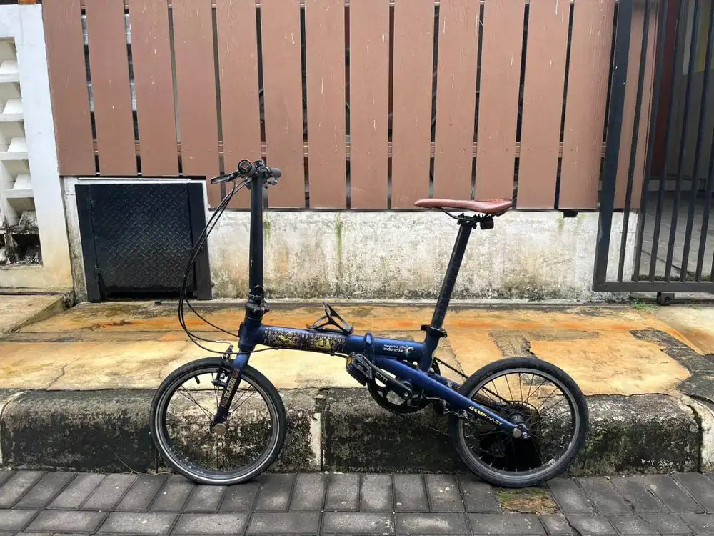 Camp Hazy Sulawesi Edition - Folding Bike 16 Inch - Mulus & Siap Gowes