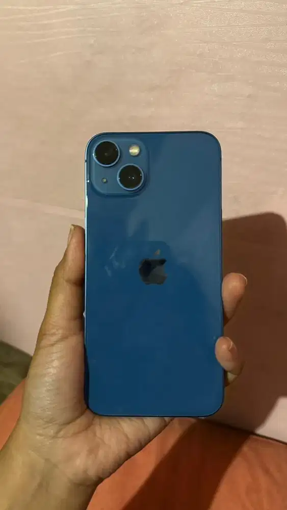 iPhone 13 128 iBox - Minus lecet pemakaian