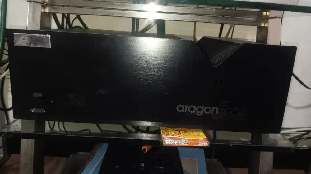 power ampli ARAGON 4004 USA