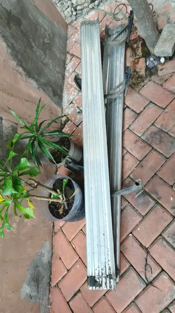 Footstep Kijang Kapsul Diesel