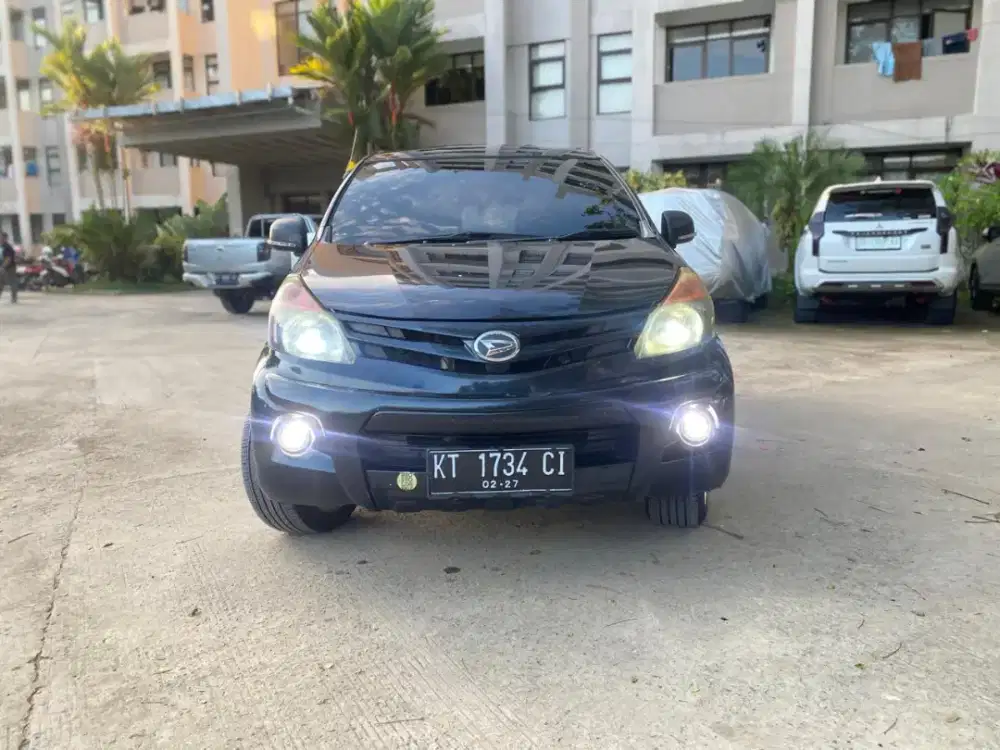 Daihatsu xenia r deluxe