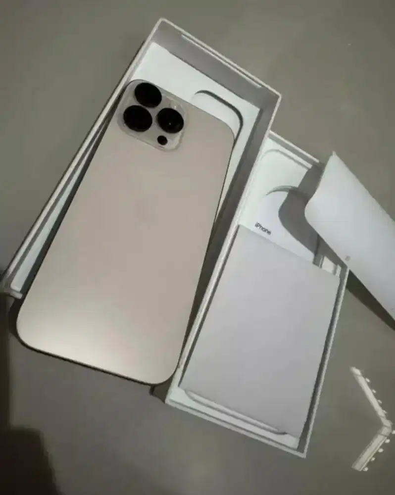 Iphone 16 pro max 256gb desert titanium