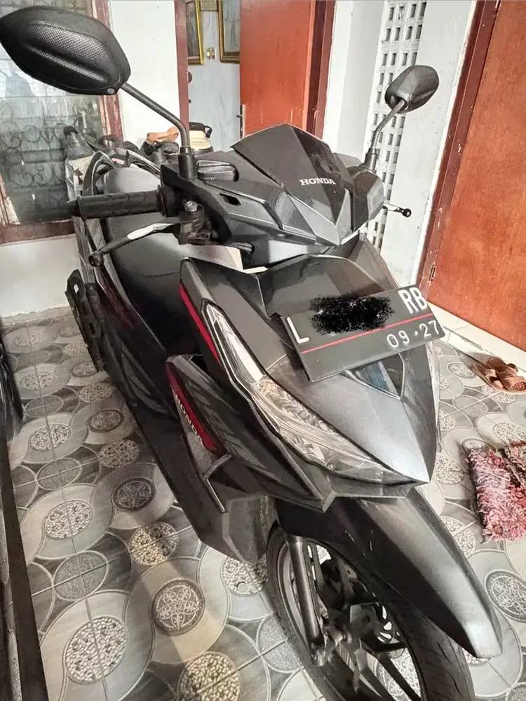 Dijual Honda Vario Hitam 2017