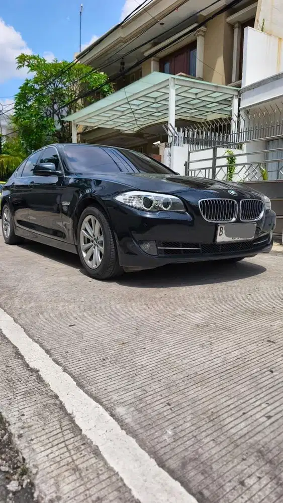 BMW 520i F10 2013 Bensin