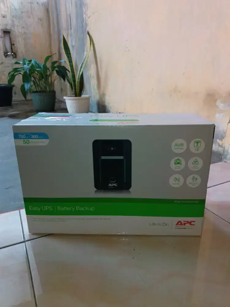 UPS APC BVX700LUI-MS Easy UPS 700VA 360W