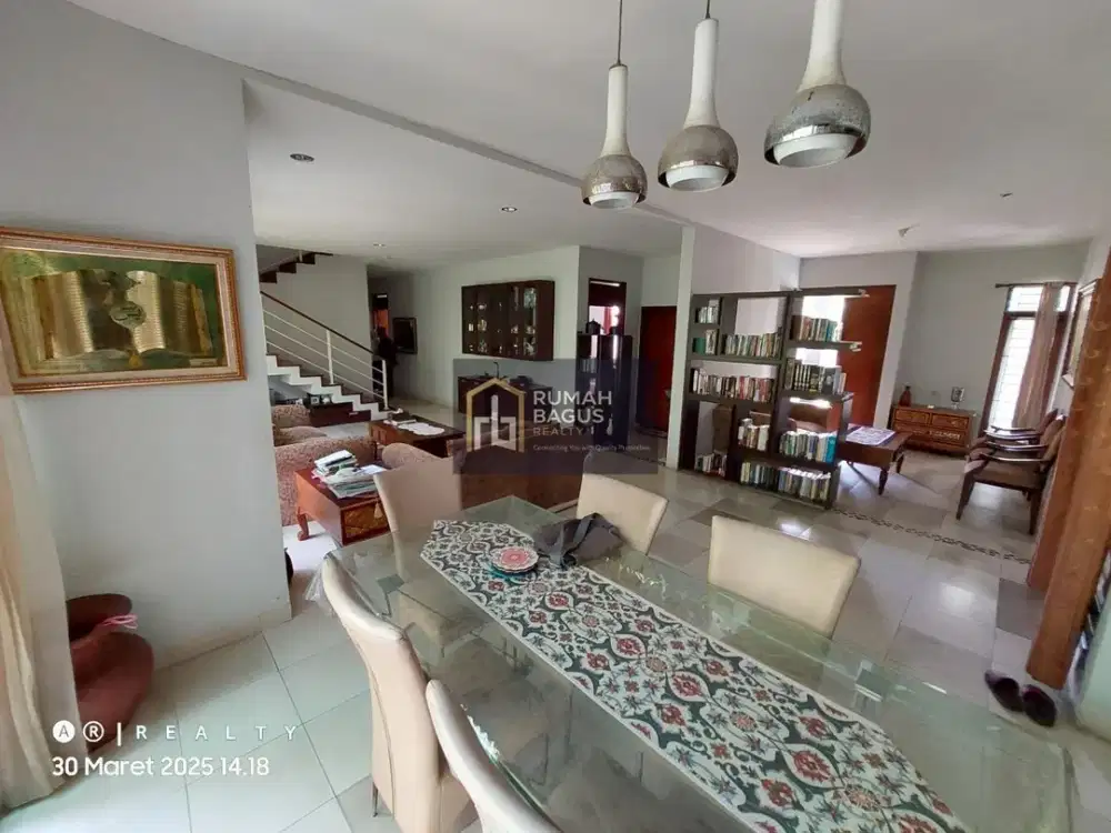 Dijual Cepat Rumah Asri Elegan Dekat ITB Dago Cigadung Bandung