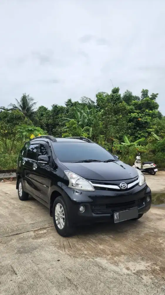 Daihatsu xenia r deluxe