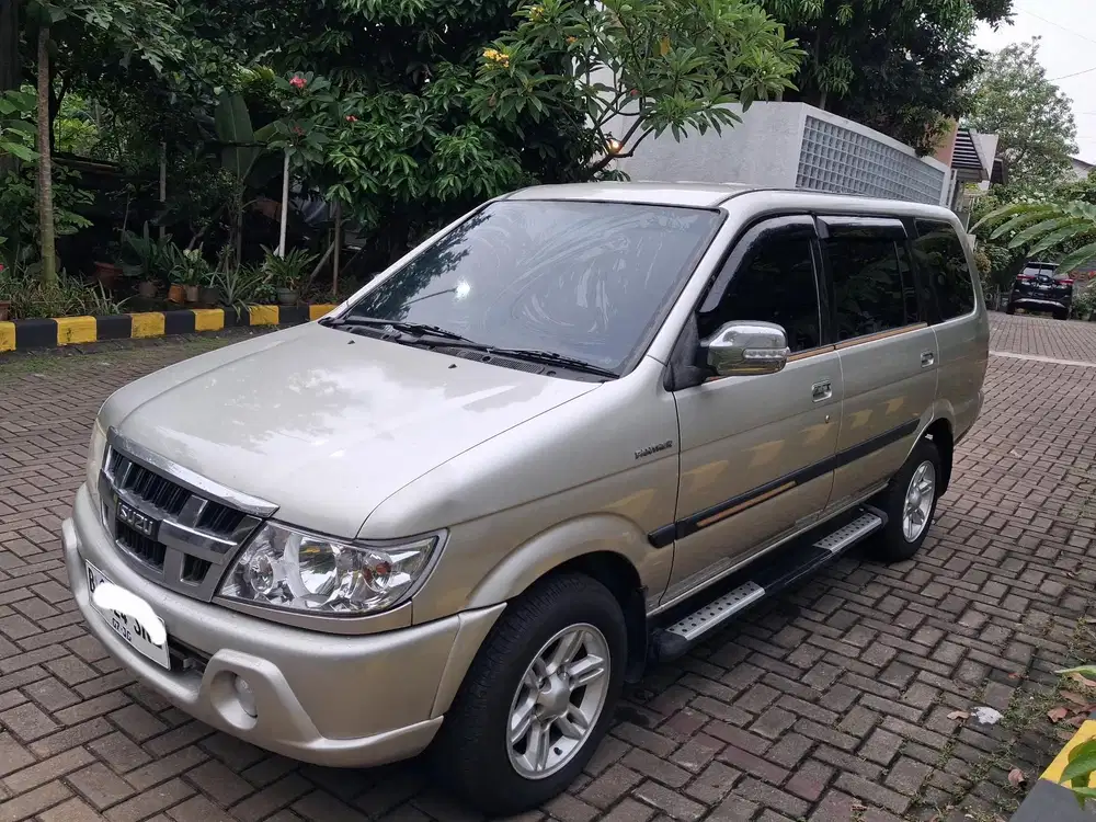 Isuzu Panther 2010 Diesel