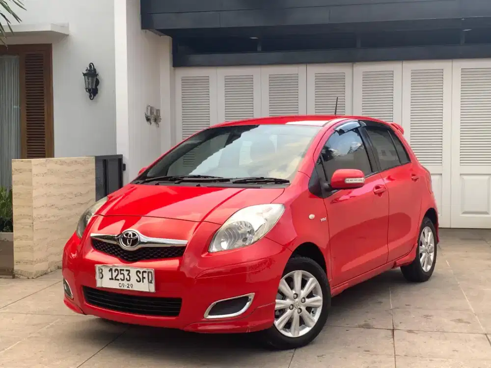 DIJUAL – TOYOTA YARIS E MANUAL 2009 / km 106.000  (record)