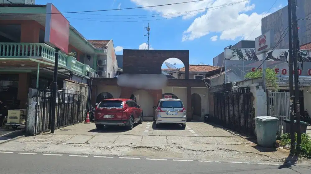 Disewakan tempat Usaha cocok utk  Resto/Kantor, sesuai dg kebutuhan