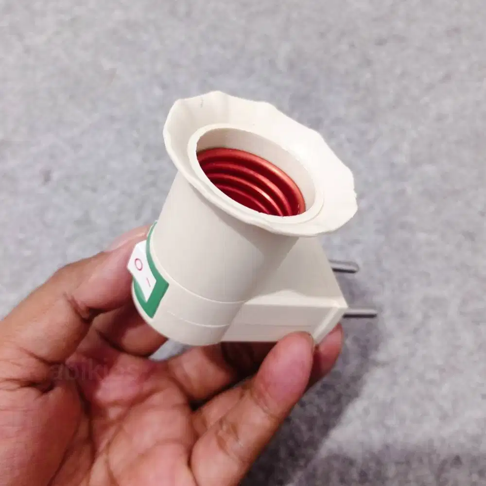 Fitting Lampu E27 Normal Saklar Lampu Tidur Model Colok - HL900
