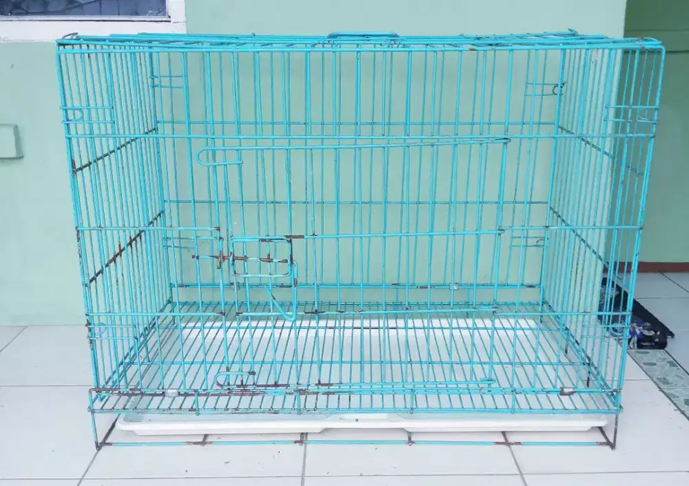 Kandang besi kucing dan anjing