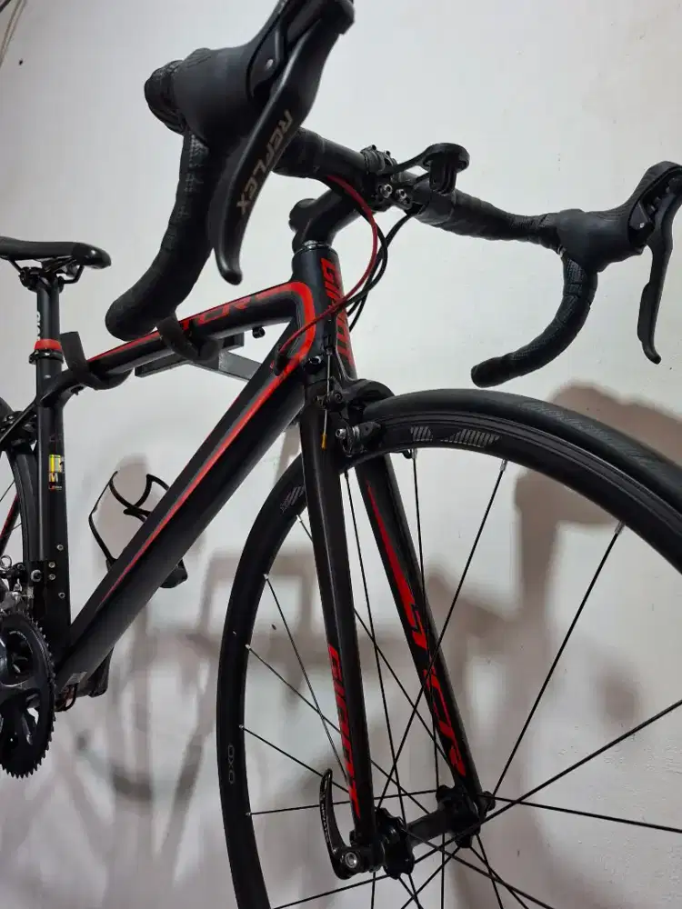 Sepeda roadbike Giant tcr
