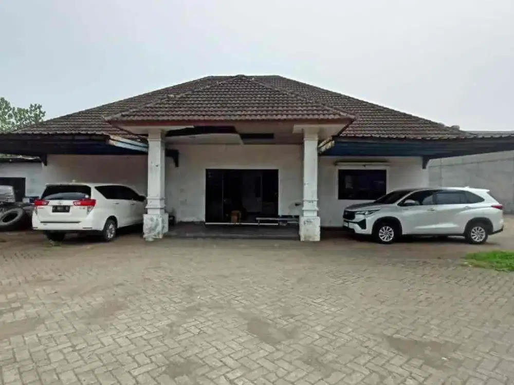 Safe And Lock Dalam Komplek Pergudangan