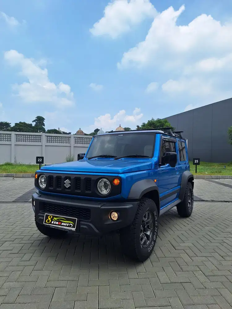 Jimny 4x4 Matic AT 2022 Kilometer 2rb perak