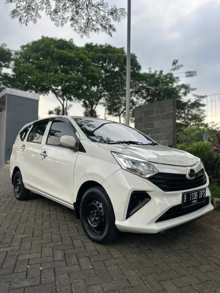 JUAL MURAH AJA !! DAIHATSU SIGRA 1.0 M MT 2022 PAJAK ON LOW KM