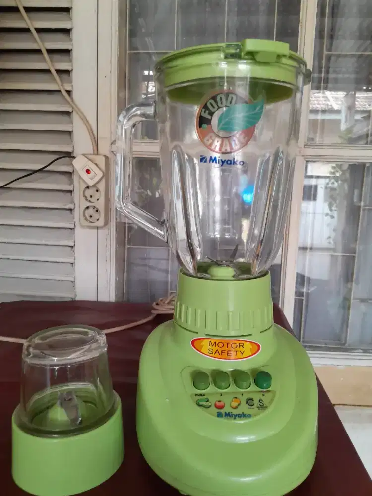 Jual blender Miyako 1,5 liter