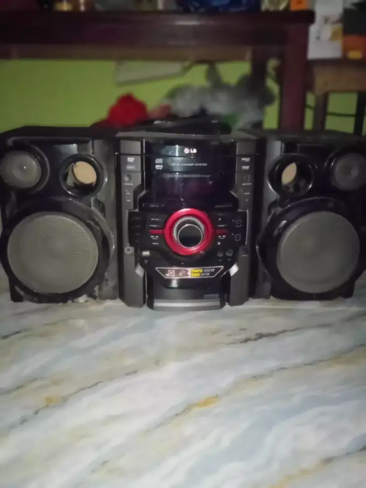 Speaker aktif LG DVD 3 disc plus radio USB flashdish