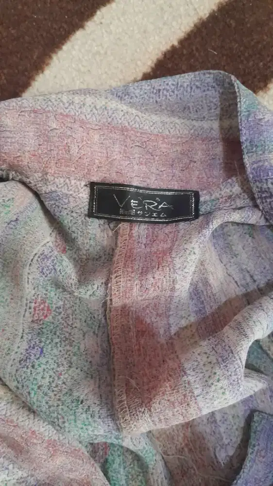 Kemeja wanita panjang