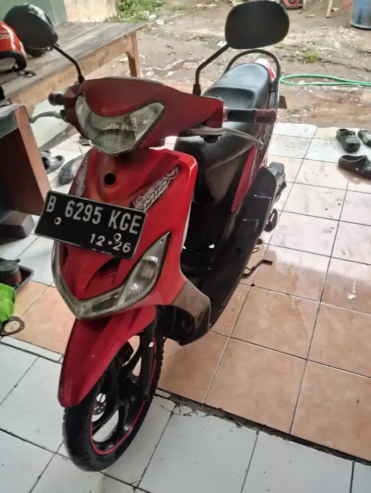 Mio smile 2010 merah