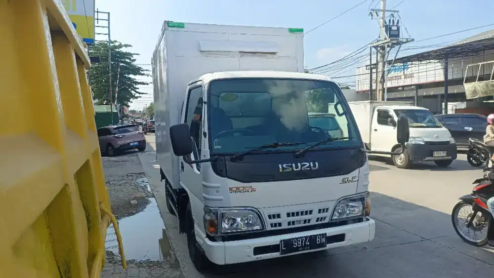 Isuzu Elf NHR55 tahun 2014 Box