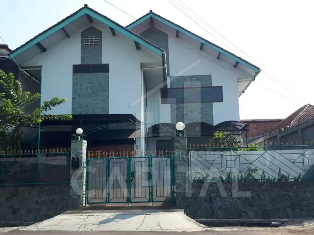 RUMAH 2 LANTAI NYAMAN DAN STRATEGIS DI SARIWANGI BANDUNG