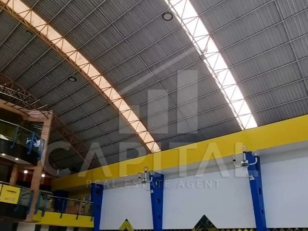 SHOWROOM MOTOR TERAWAT LOKASI STRATEGIS DI TENGAH KOTA BANDUNG