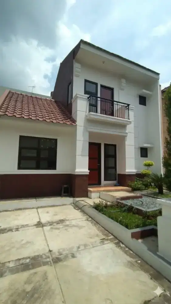 Over Kredit 70JT Rumah 2 Lantai @TELAGA GOLF SAWANGAN, Kota Depok