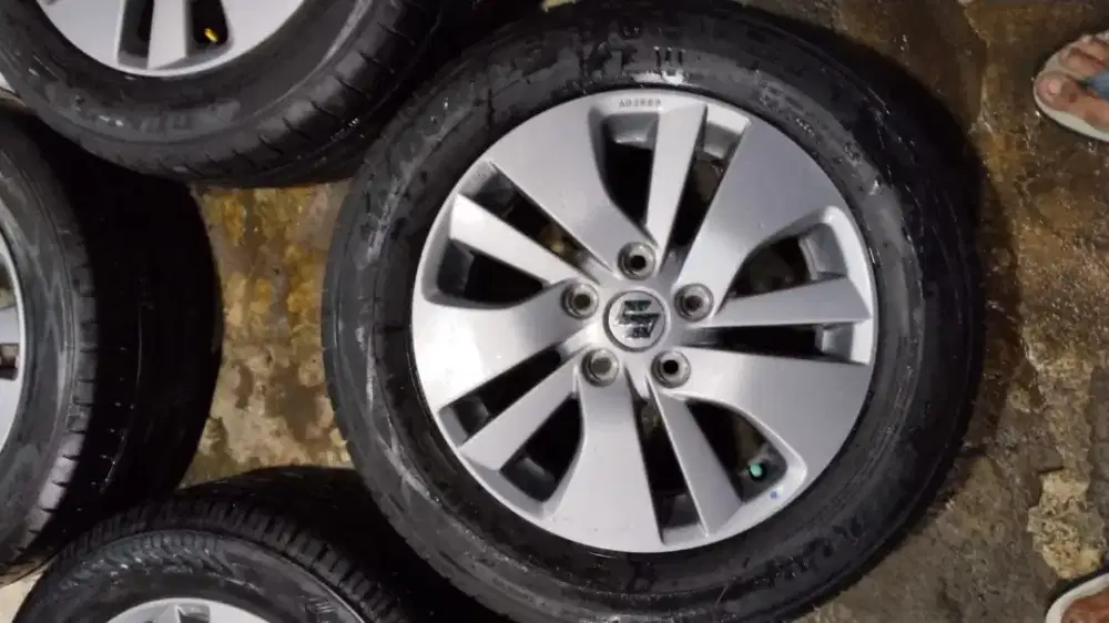 OEM Suzuki S Croos R 16