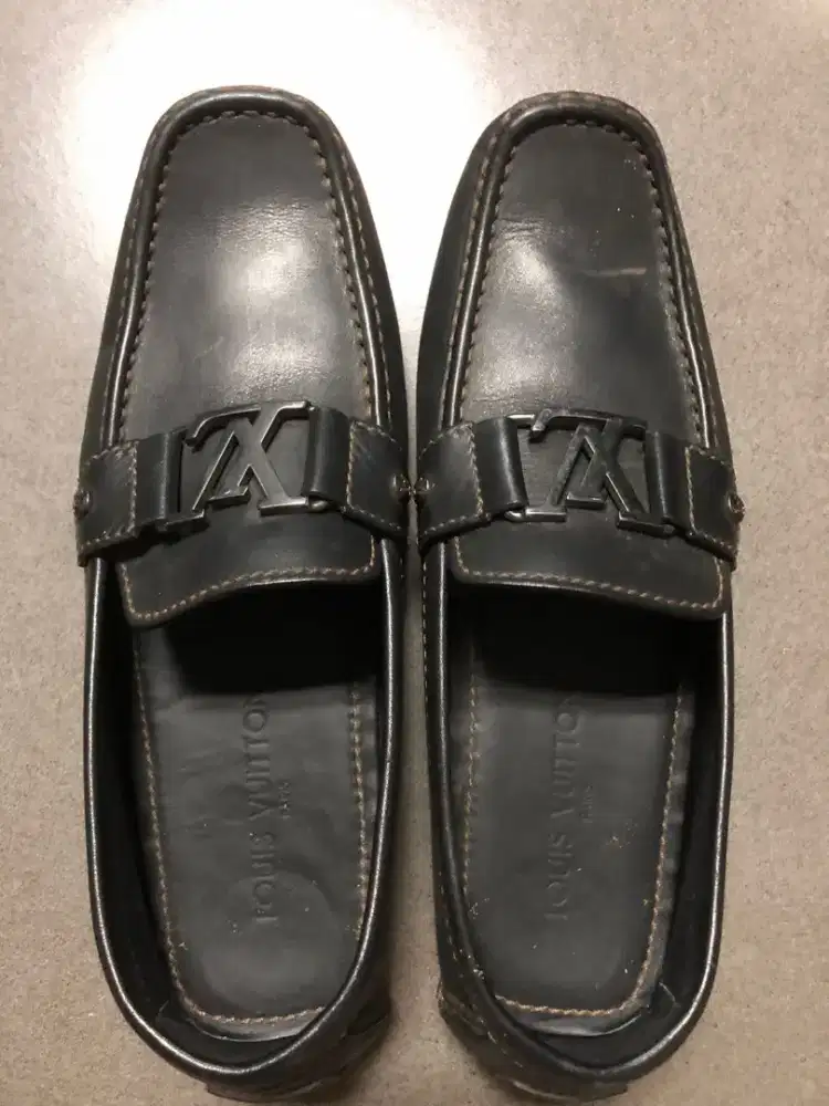 Sepatu cewe cowo LV asli