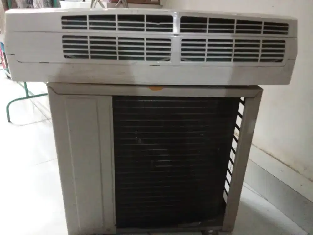 Menerima ac bekas rusak