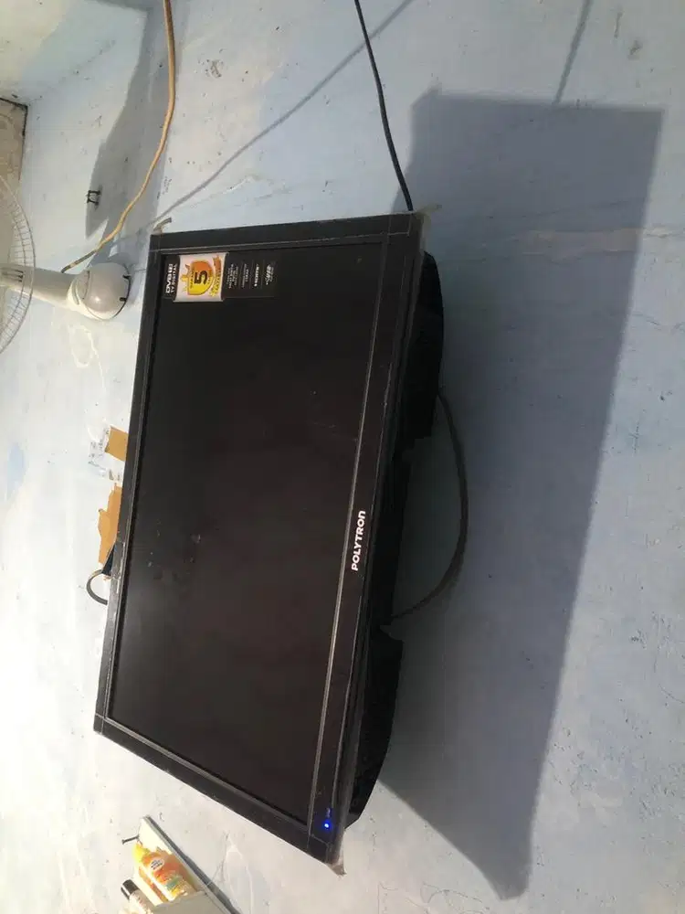 TV POLYTRON bagus