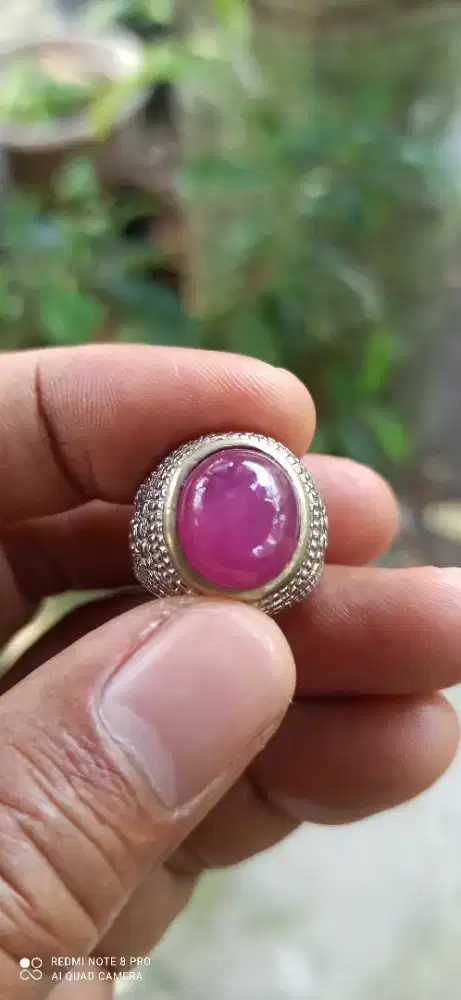 Cincin batu ruby