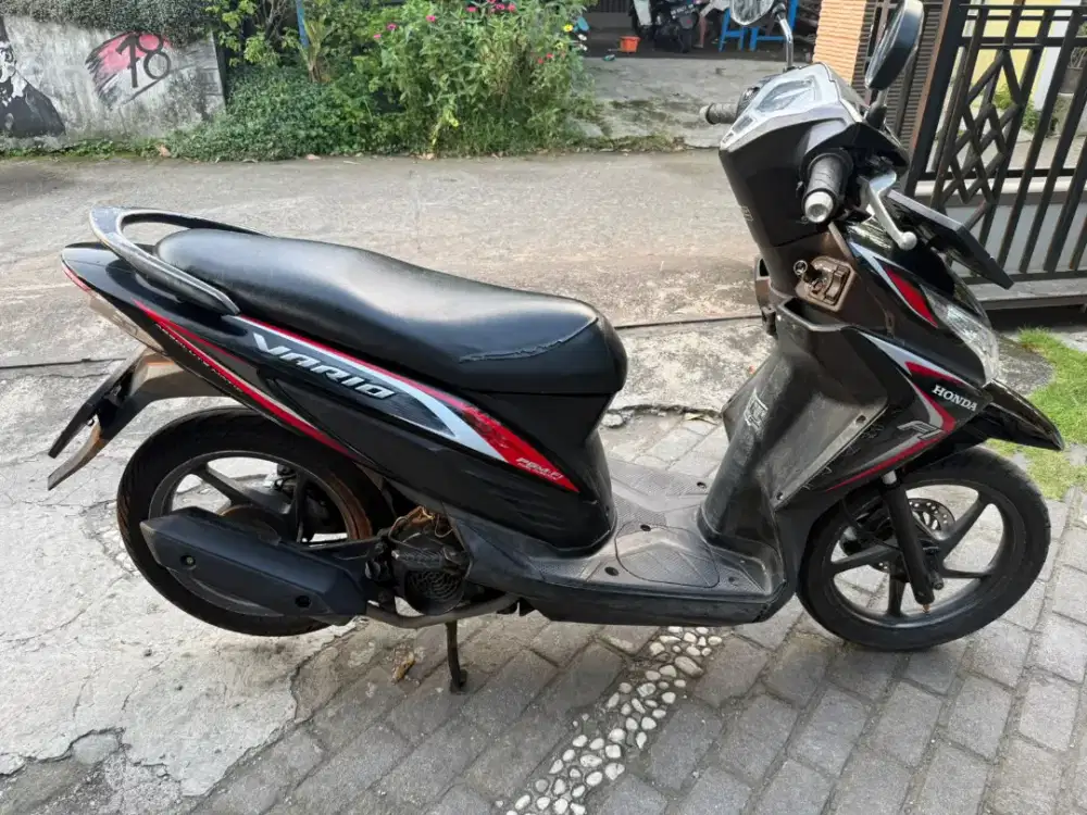 Vario LED injeksi THN 2014 plat AB kota