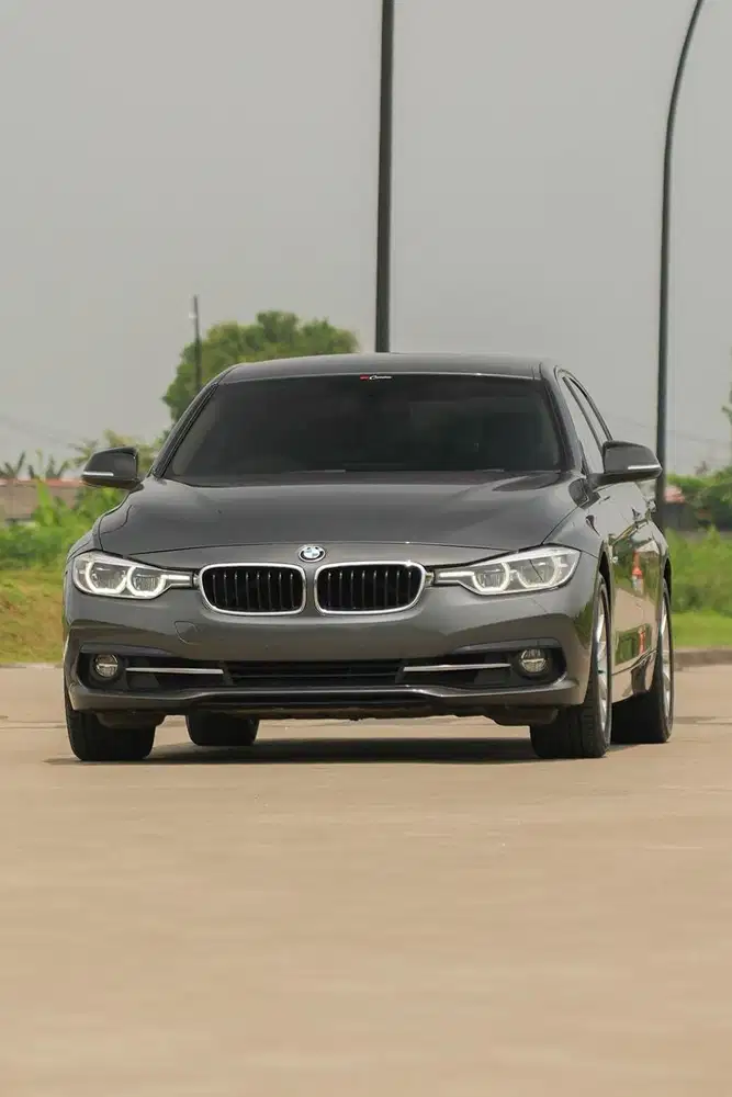 Odo 34 Ribuan ! BMW 320i Sport Facelift LCI 2017 (F30)