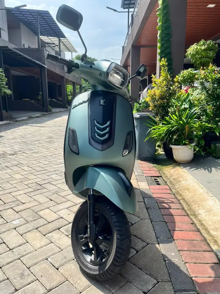 Dijual santai motor listrik Uwinfly T3s Pro tahun rakitan 2024