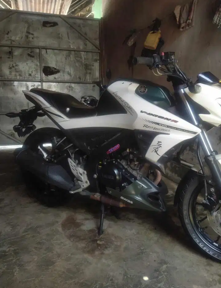 dijual vixion tahun 2015