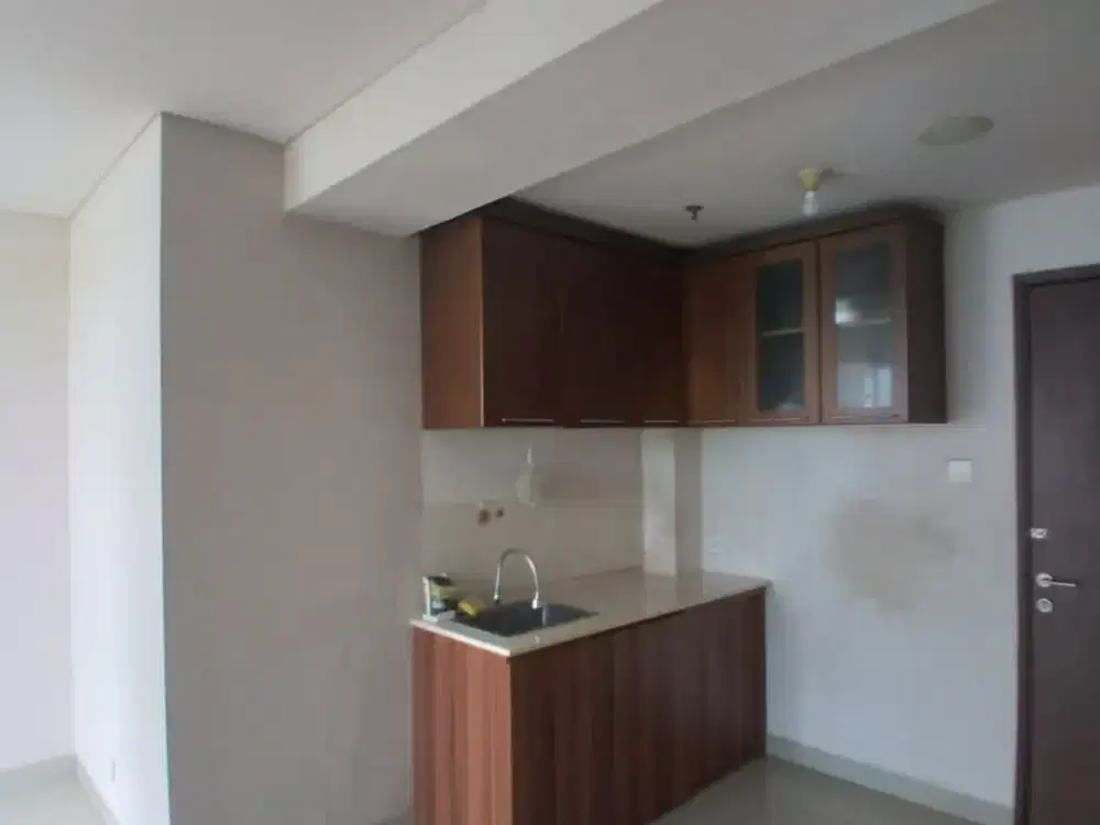 Murah !! DIJUAL APARTEMENT CALLIA PULOMAS SEMI FURNISHED 2 BR