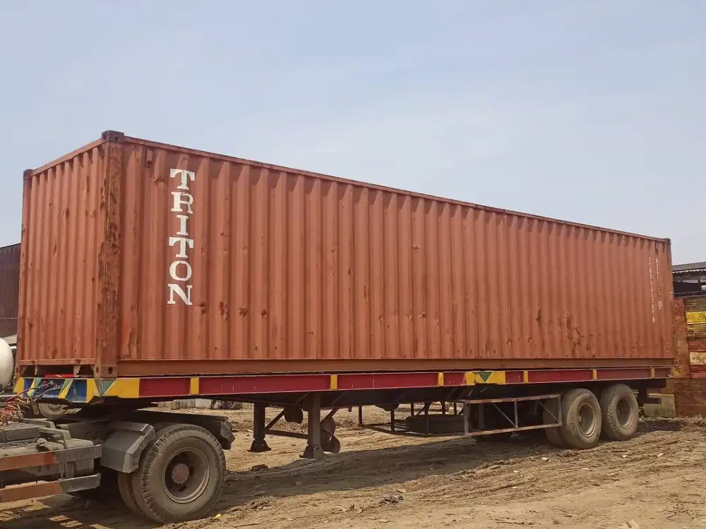 kontainer 40 ft dry kondisi 70-80%