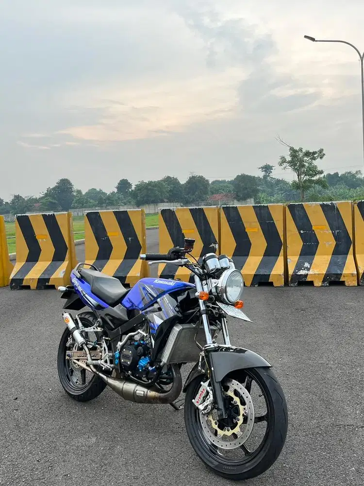 kawasaki ninja ss asli biru