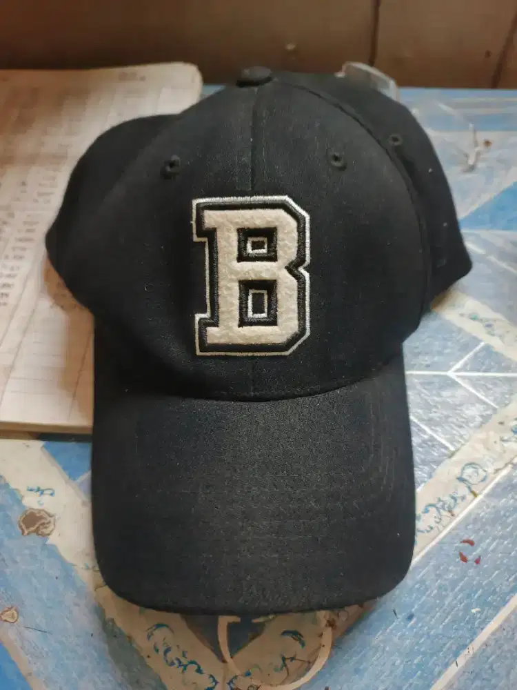 Topi builtup size XL original