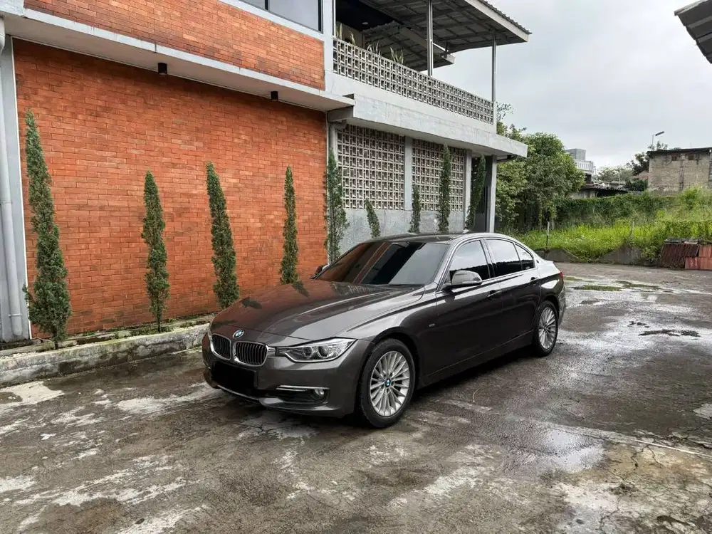 BMW 320i F30 sport matic 2014 bronze