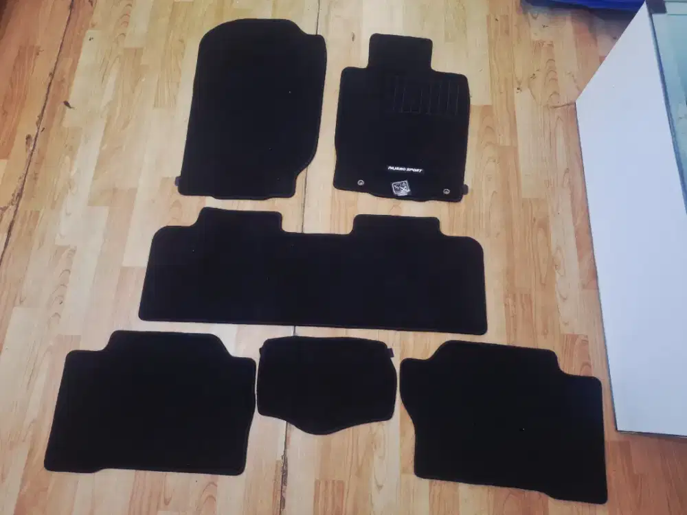 Karpet bawaan pajero sport 3 baris fullset
