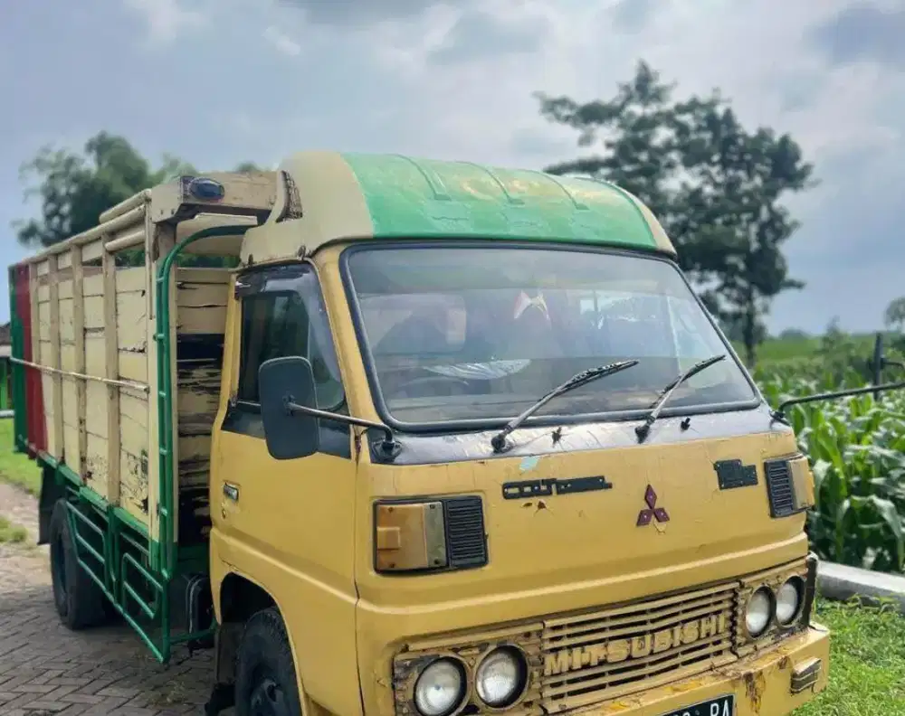 Mitsubishi ps100 dobel 6 roda tahun 1995