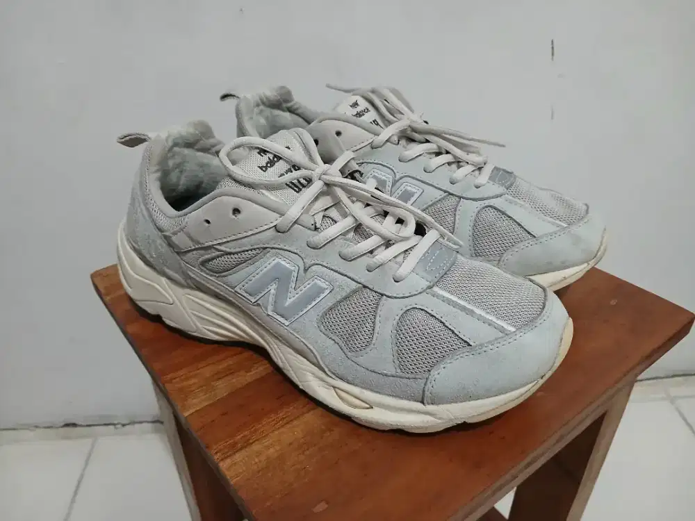 New Balance 878 Light Grey