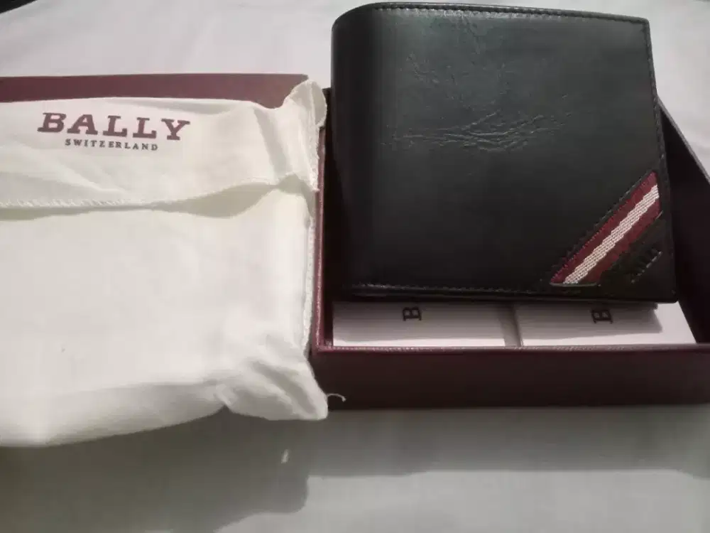 Dompet Pria Bally