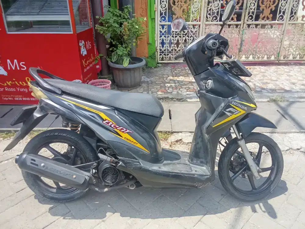 Di jual beat fi th 2014 BPKB, STNK foto copy