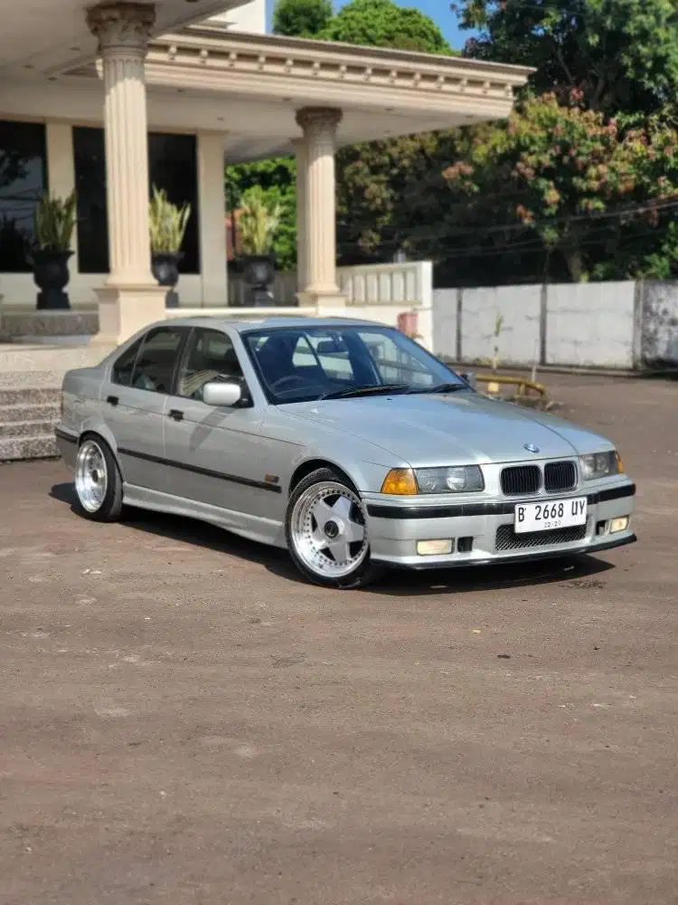 BMW E36 323i M52 A/T 1996 (Rare Item)