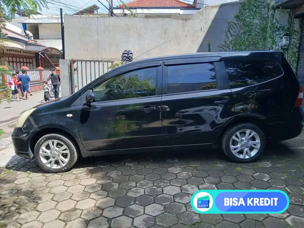 Nissan Grand livina 2012 Bensin